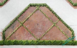 Internal borders of the long borders stitched in short overlapping straight stitches